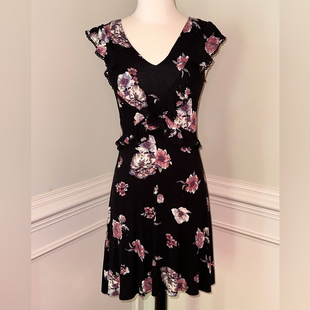 American Rag Floral Dress, Flutter Sleeves with Ruffles, A-Line, Women’s Size XS